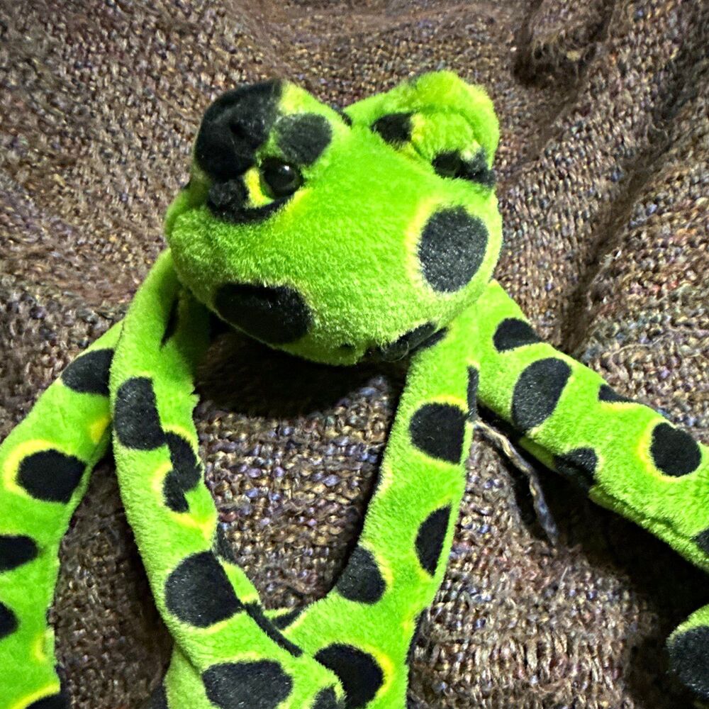 Vintage 2000 Berkeley Designs Green Spotted Frog Plush Dart Frog